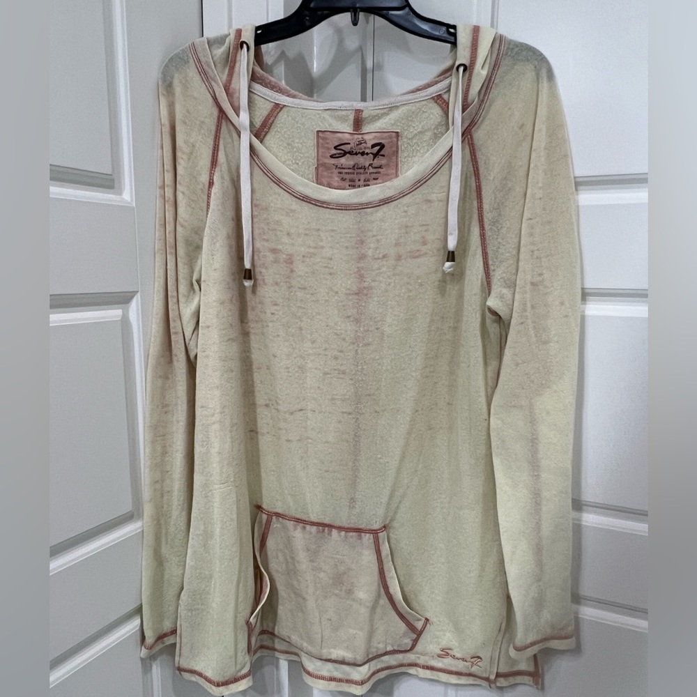 Vintage Seven7 shirt, no damage, pale yellow in color, smoke free home